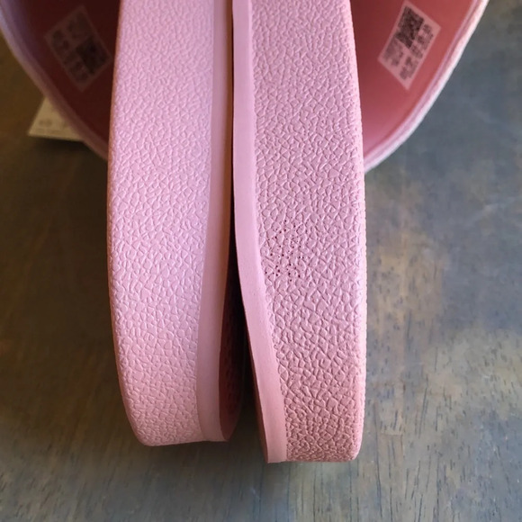 Adidas Adilette pink slide sandals womens sz 11 New in Box - Picture 7 of 9